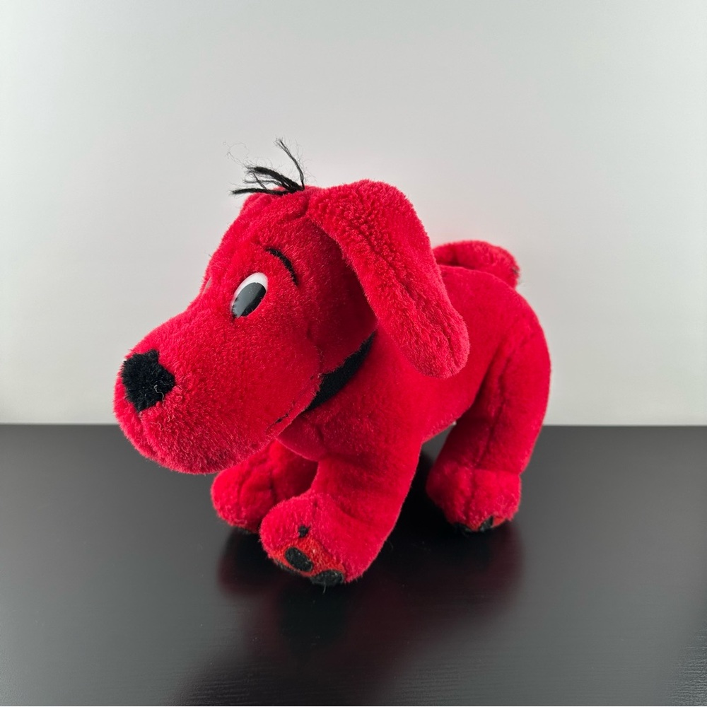 Clifford Big Red Dog Plush Stuffed Animal Vintage 12”
